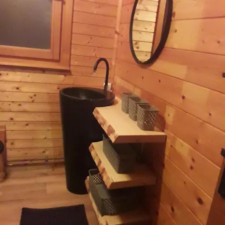 בקתה La Vallee לה ברסה